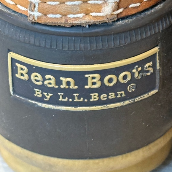 L.L. Bean Men's Leather Waterproof Fleece Lined Boots - Picture 4 of 11